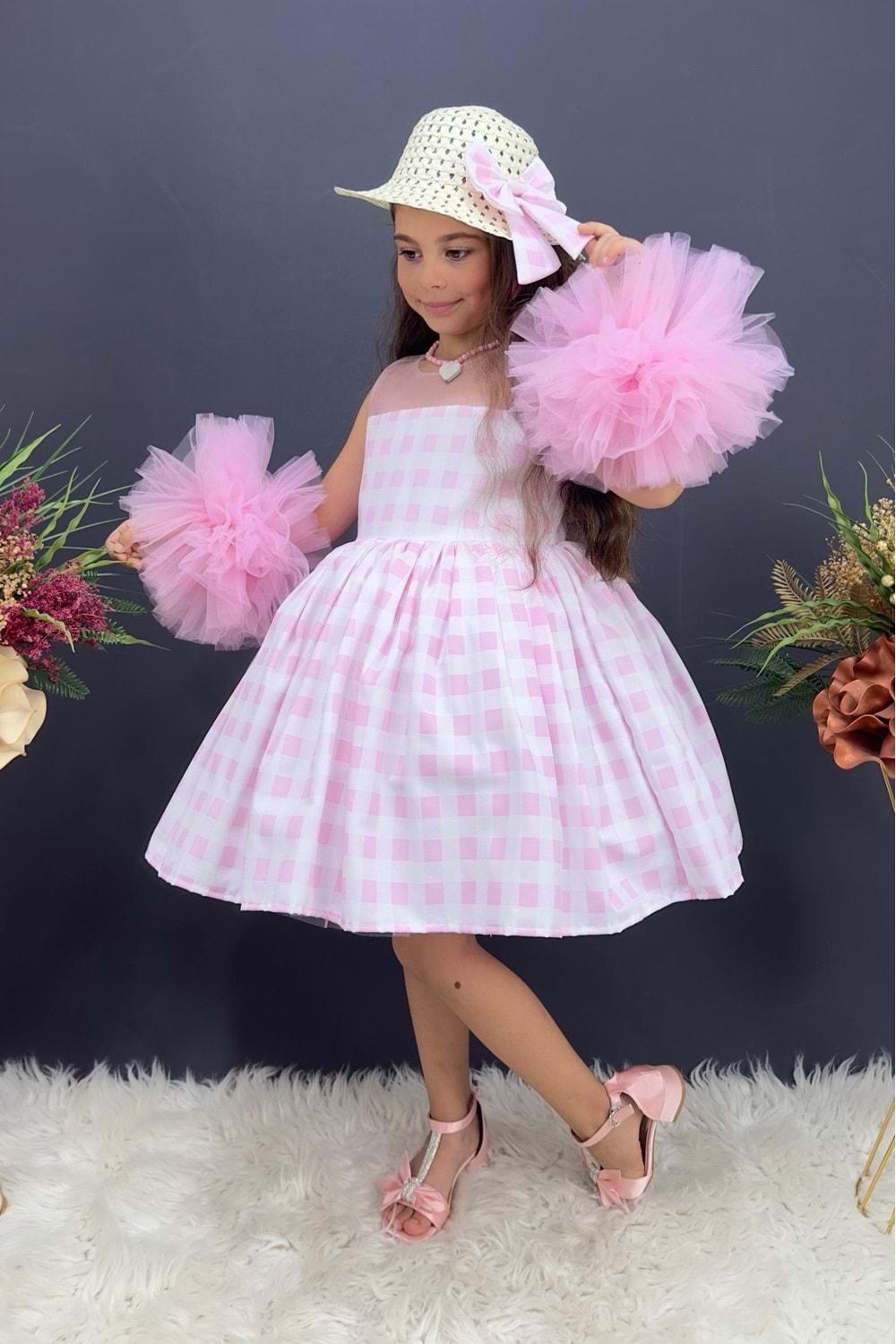 Şapkalı Barbie Tarz Ponpon Kol Pötikare Kız Çocuk Elbise MNK0543